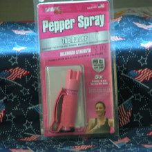 Sabre Red Pepper Spray mace The Runner ( Pink )