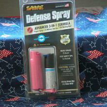 Sabre Red Pepper Spray mace 3-in-1 ( Pink )